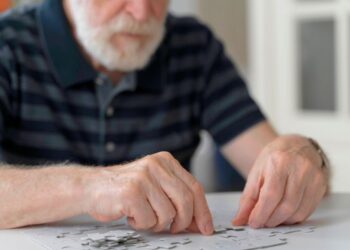 O que você precisa saber sobre prevenção e cuidados no Alzheimer - Foto: Reprodução