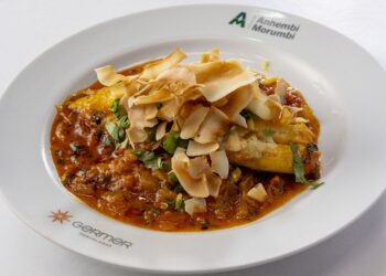 Você sabe qual é o melhor restaurante a quilo do Brasil? - Foto: Celso Yamachita