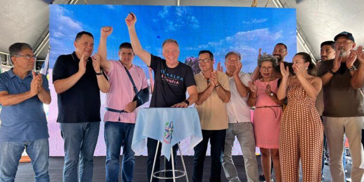 Casagrande anuncia R$ 21,8 milhões em obras em Fundão - Foto: Serd