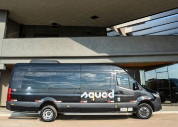 Pelo segundo ano consecutivo, Squad fará o transporte oficial do Lollapalooza Brasil 2026 Foto: Divulgação