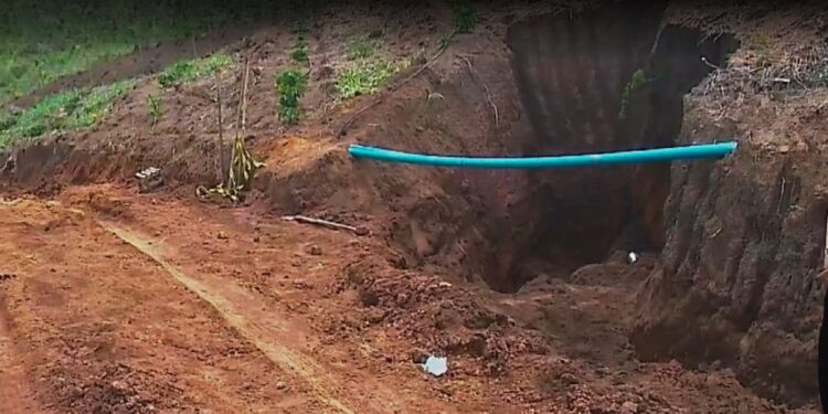 Mantenópolis: Menina de 11 anos morre soterrada enquanto brincava em caixa seca - Foto: Rede Social