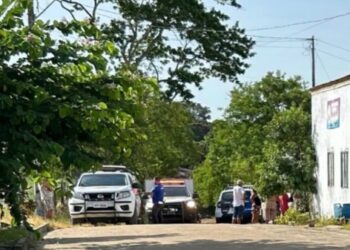 Dois irmãos são assassinados a tiros após criminosos se passarem por policiais em Pedro Canário -- Foto: Leitor Colatina em Ação