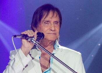 Susto na Serra Gaúcha: Roberto Carlos sofre acidente durante gravação - Foto: Reprodução/Instagram/@robertocarlosoficial/Caio Girardi