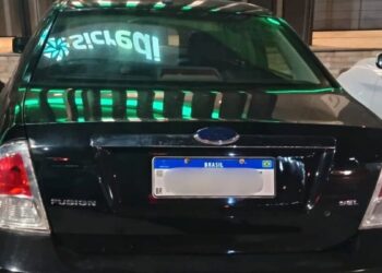 Criança com TEA é resgatada após ser deixada sozinha dentro de carro no Sul do ES - Foto: Reprodução