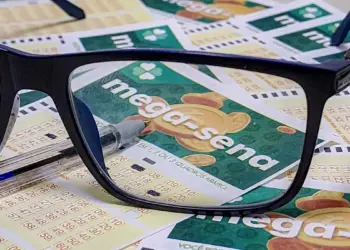 Mega-Sena acumula para R$ 50 milhões; sorteio será na terça (20) - Foto: Rafa Neddermeyer/Agência Brasil
