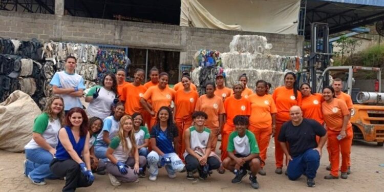 Associação de Catadores de Colatina vira referência em Educação Ambiental - Foto: ASCCOR