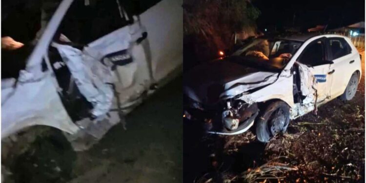 Carro da Prefeitura se envolve em acidente e motorista foge em Pancas - Foto: Leitor