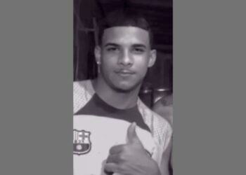 Jovem de 22 anos é morto a tiros e namorada fica ferida em ataque no bairro Movelar, em Linhares - Foto: Rede Social