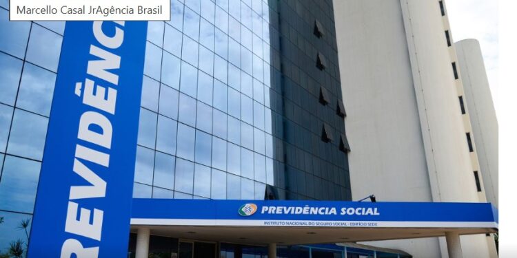 Novas regras da aposentadoria começaram a valer em 1º de janeiro - Foto: Marcello Casal Jr/Agência Brasil