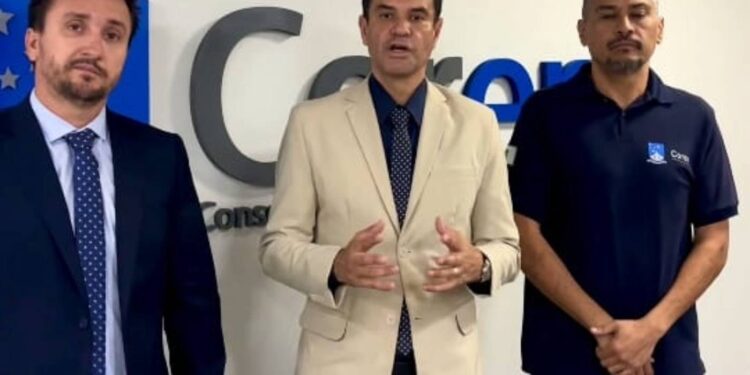 Jonathan Rodrigues (procurador geral do Coren-DF; Elissandro Noronha, presidente do Coren-DF; Alberto César Lopes, Secretário do Coren-DF. oto: Arquivo/Coren-DF