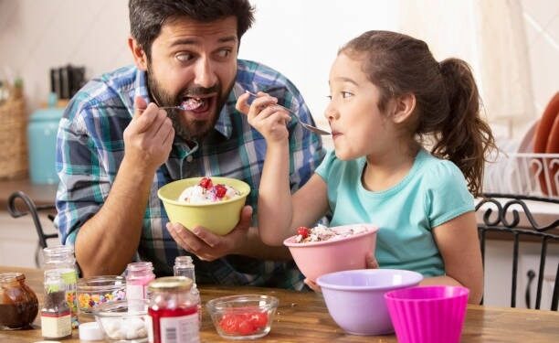 Especialista explica os impactos do sorvete na saúde - Imagem: Istock