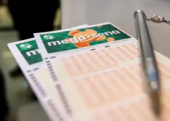 Mega-Sena: Seis apostas do Paraná acertam a Quina e levam mais de R$ 22 mil cada; prêmio principal acumula em R$ 92 milhões
