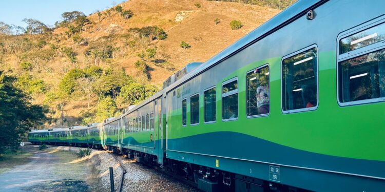 Linhas férreas do 'século XX' serão reinventadas até o ano de 2028, sob as lentes dos moradores de Minas Gerais e Espírito Santo - Foto: Divulgação