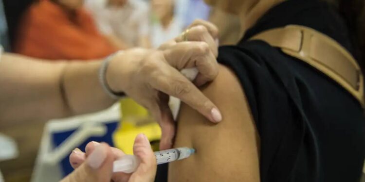 SP intensifica vacinação contra sarampo e febre amarela na capital - Foto: Marcelo Camargo/Agência Brasil