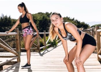 Qual roupa fitness é ideal para o verão? - Foto: Freepik