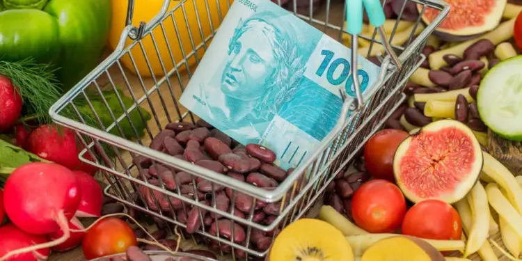 Inflação Abaixo de 4% Prevista para 2024: Economistas Sinalizam Nova Era de Estabilidade e Possível Corte na Selic