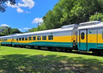 Trem Vitória-Minas Retoma Operações Após Protestos: Saiba Como Remarcar Sua Passagem