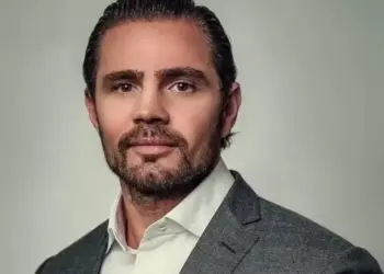 Festas de Daniel Vorcaro: Luxo, Autoridades e Pedido de Investigação em Meio ao Caso Master