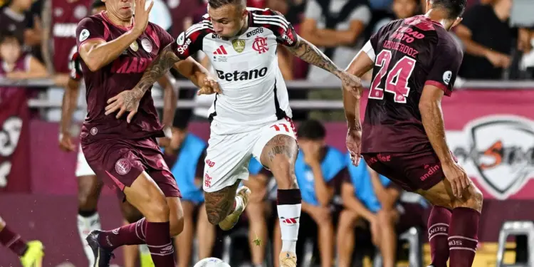 Flamengo tropeça na Recopa Sul-Americana e perde para o Lanús na Argentina