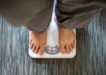 Excesso de peso: problema que atinge 128 milhões de brasileiros eleva risco de hipertensão e diabetes - Foto: Freepik