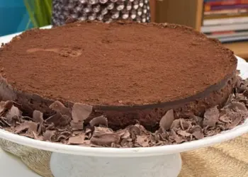 Torta mousse de chocolate: sobremesa fácil, cremosa e perfeita para qualquer ocasião - Foto: Reprodução