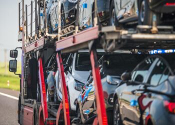 Importações crescem e puxam a corrente de comércio exterior para US$ 1,67 bilhão no Espírito Santo - Crédito: Envato