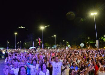 Festa da Penha 2026 reúne cerca de 10 apresentações culturais, com shows nacionais de Eliana Ribeiro e Thiago Brado - Foto: Divulgação