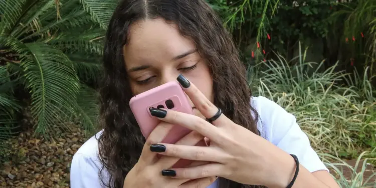 Guia para Comunicadores: Como Abordar Violência de Gênero nas Redes Sociais com Responsabilidade