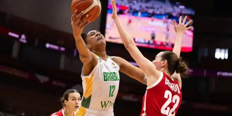 Seleção feminina de basquete enfrenta Mali em Wuhan: vitória é imprescindível para manter viva a chance de classificação à Copa do Mundo na Alemanha