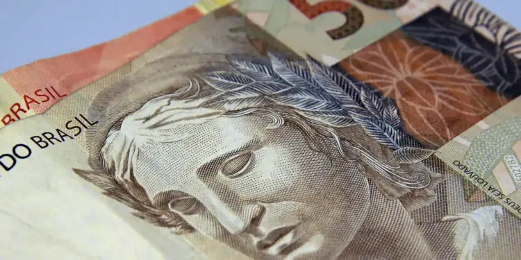 Caixa libera abono salarial para nascidos em fevereiro: saiba quem recebe, quem tem direito e como sacar