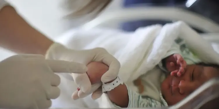 Brasil registra menor taxa de mortalidade infantil em 34 anos e reduz mortes neonatais a 7 por mil em 2024, diz Unicef