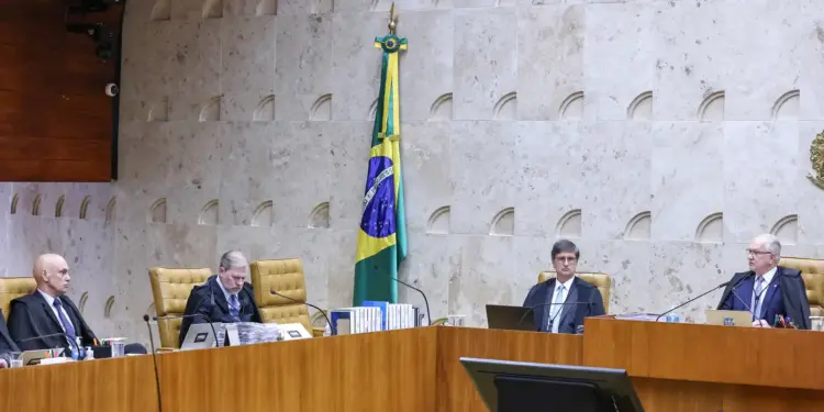 Sem STF, fica pior: Flávio Dino defende atuação da Corte enquanto ministros elogiam Alexandre de Moraes