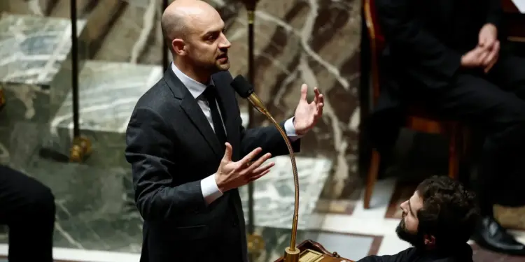 Jean-Noel Barrot em Tel Aviv: França alerta que não há fim próximo para a guerra no Oriente Médio e pressiona por cessar‑fogo e desarmamento do Hezbollah