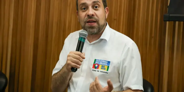 Boulos chama aumento do diesel de “banditismo”, anuncia operações em 400 postos e MP que pode cassar registro de transportadoras