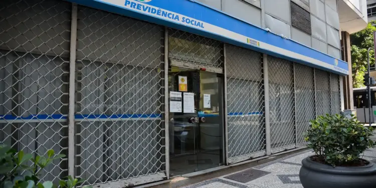 Novo Atestmed: entenda como fica o auxílio por incapacidade temporária de até 90 dias, quem pode pedir e quais documentos são exigidos