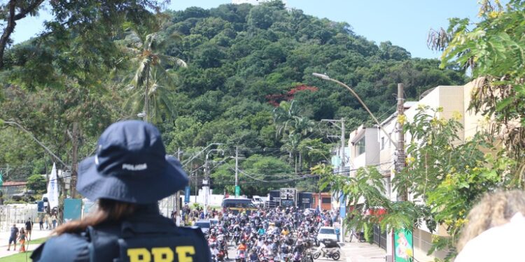 Fé sobre duas rodas: PRF coordena 2ª edição da Moto Romaria da Penha no ES - Foto: PRF
