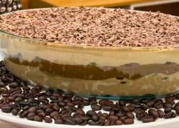 Aprenda a preparar uma torta de café fácil com textura irresistível - Foto: Reprodução
