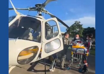 Helicóptero do Notaer transporta criança ferida por rojão no ES - Foto: Notaer