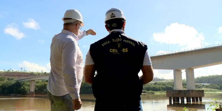 Crea-ES conclui vistoria técnica na Segunda Ponte de Colatina; laudo deve sair em 30 dias - Crédito: Célio Ferreira