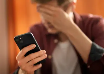 Golpes por telefone seguem em alta no país e ABT reforça cuidados ao consumidor - Foto: Freepik