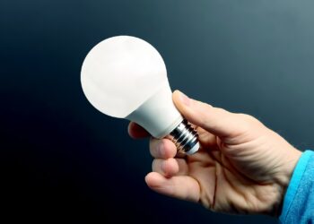 EDP alerta que 325 mil famílias podem ter acesso ao desconto da Tarifa Social de Energia Elétrica no Espírito Santo - Imagem: EDP