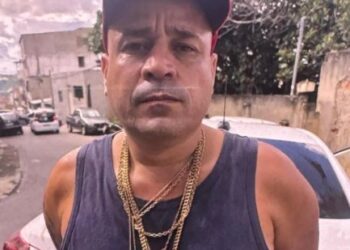 Homem é assassinado a tiros dentro de veículo no bairro Bela Vista, em Colatina