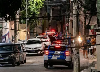 Homem é assassinado a tiros dentro de veículo no bairro Bela Vista, em Colatina - Foto: Rede Social