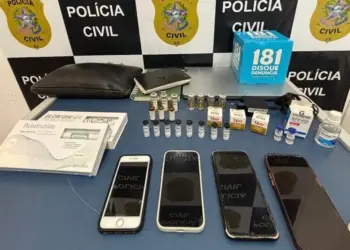 Casal é preso no Sul do ES por vender canetas emagrecedoras proibidas no Brasil - Foto: PCES