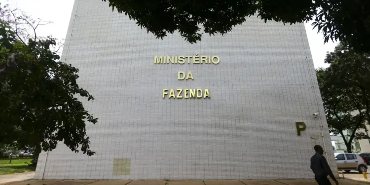 Cuidado! Governo Alerta Sobre Site Falso do Novo Desenrola Brasil que Promete Limpar Nome em 5 Dias