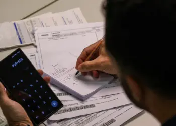 Caixa já renegocia R$ 820 milhões em dívidas do Desenrola Brasil e investe R$ 5,9 bilhões em tecnologia