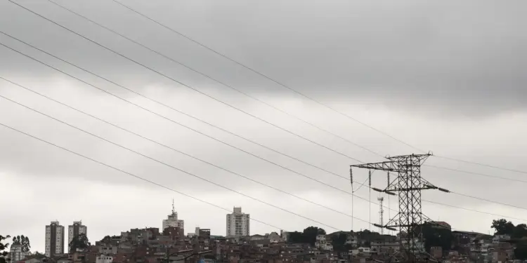 Fim de Semana de Alerta: Temporais e Chuvas Intensas Ameaçam Sudeste e Norte do Brasil - Foto: Agência Brasil