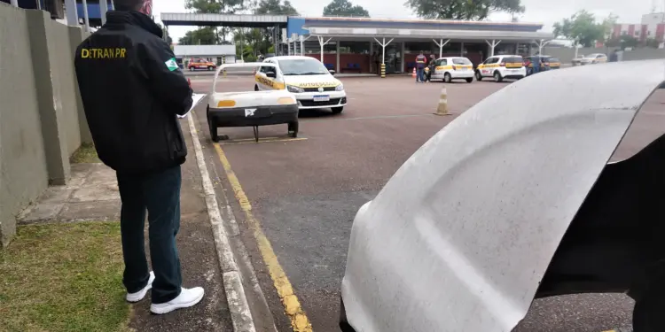 Seguro de carro particular cobre aulas de direção e prova para CNH? Entenda os riscos - Foto: Reprodução