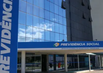 INSS: Segunda parcela do 13º salário já está sendo paga a aposentados e pensionistas - Foto: Agência Brasil
