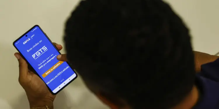 Desenrola 2.0: 1,4 milhão de trabalhadores buscam app do FGTS no 1º dia para renegociar dívidas - Foto: Reprodução